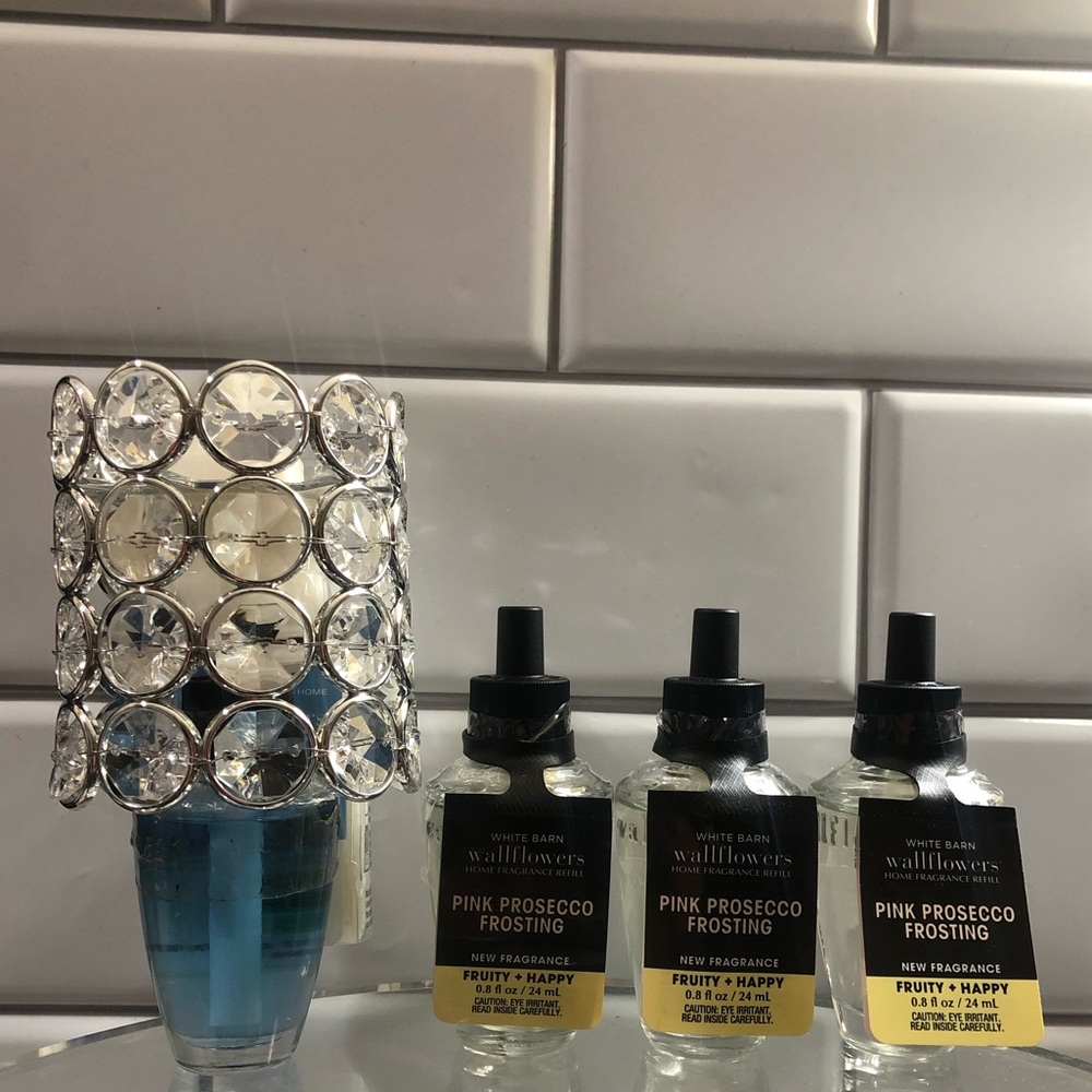 Pink Prosecco Frosting : Bath & Body Works Wallflower Plug & Refill Bund… - Picture 4 of 5